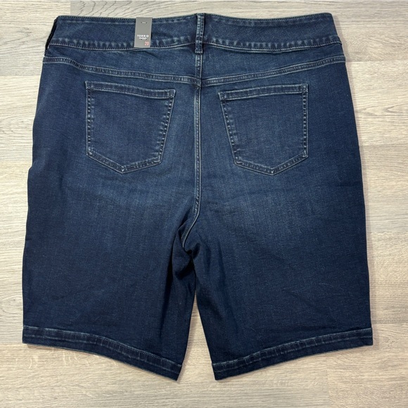 Torrid Jegging Bermuda Shorts Dark Wash - 20 NWT‎ - Picture 5 of 5